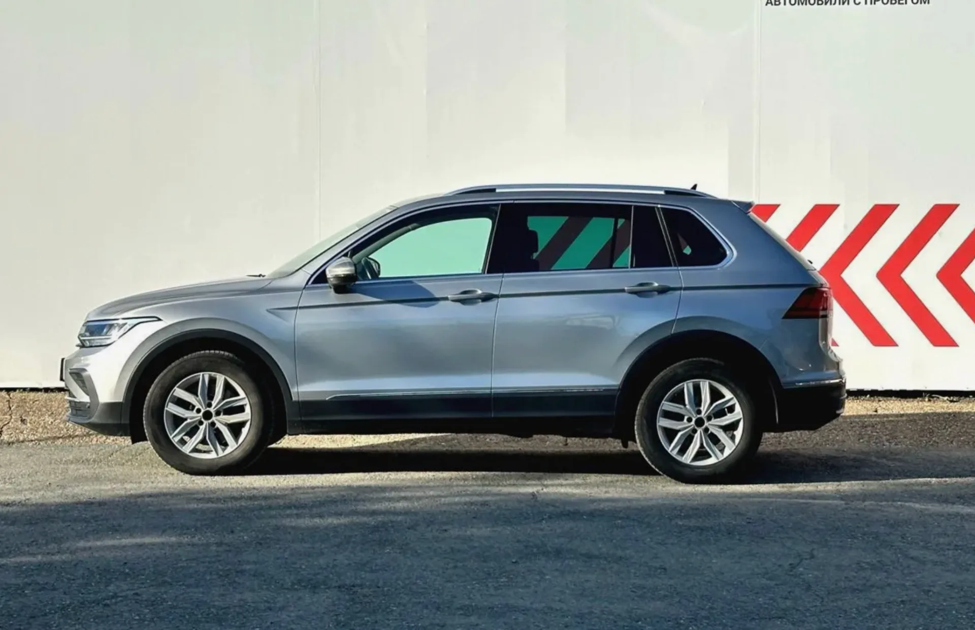 Volkswagen Tiguan 2.0 TDI, фото 2